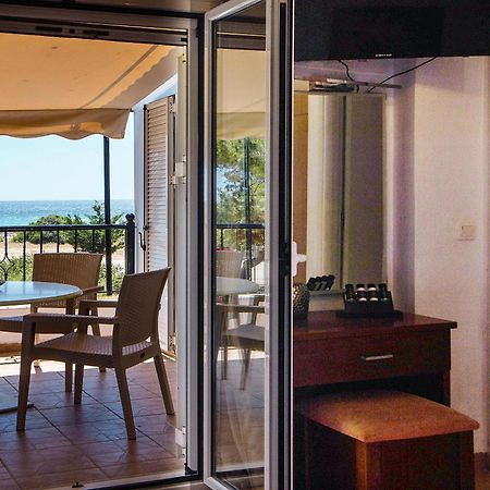Romanos Beach Villas Екстериор снимка