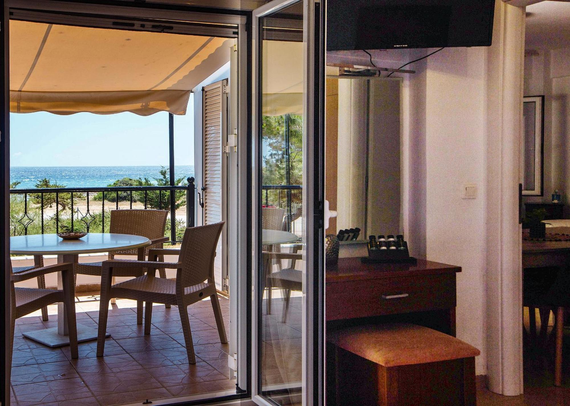 Romanos Beach Villas Екстериор снимка