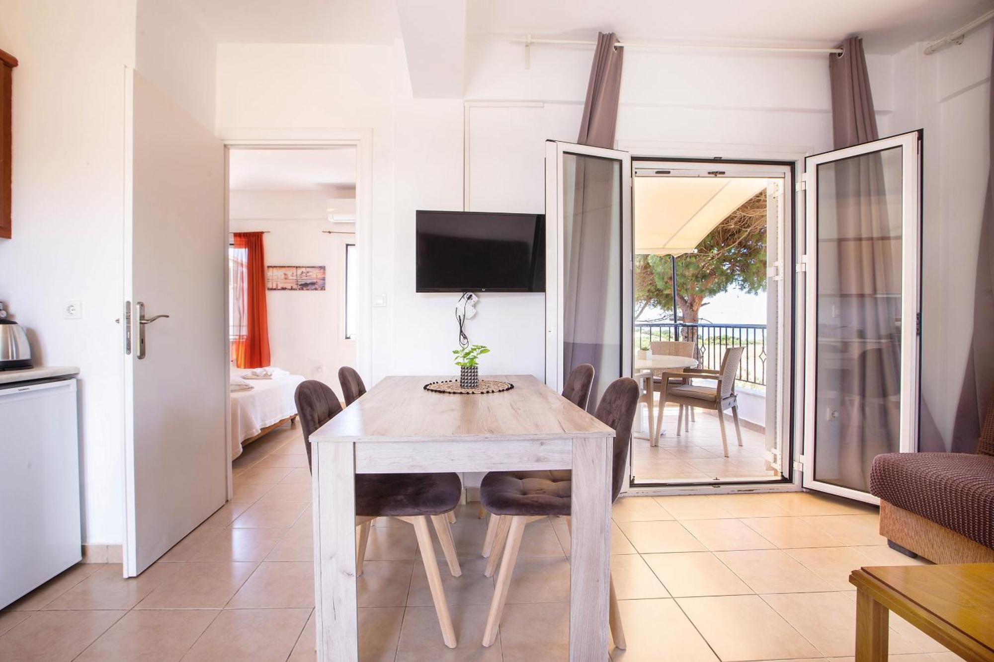 Romanos Beach Villas Екстериор снимка