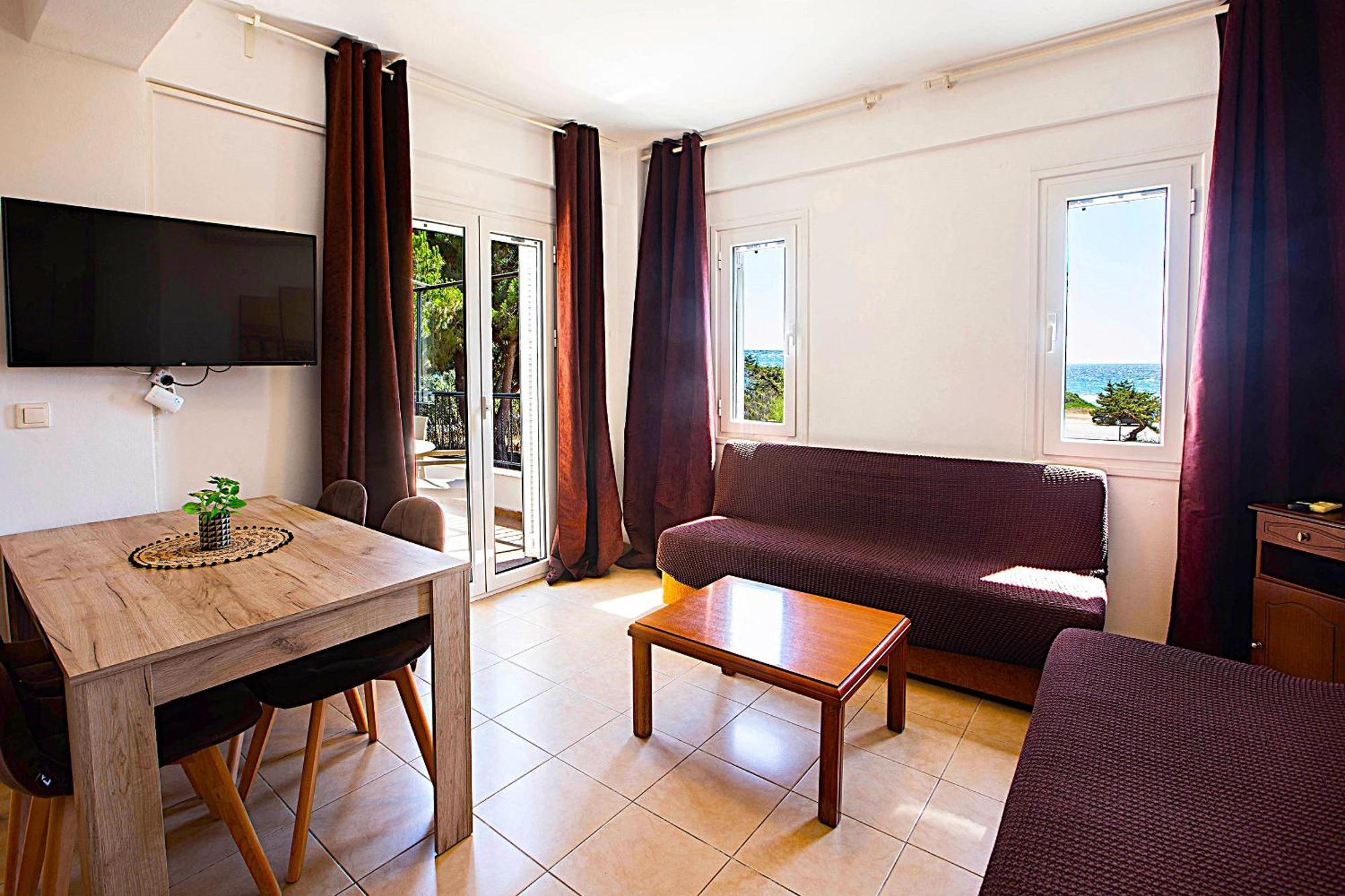 Romanos Beach Villas Екстериор снимка