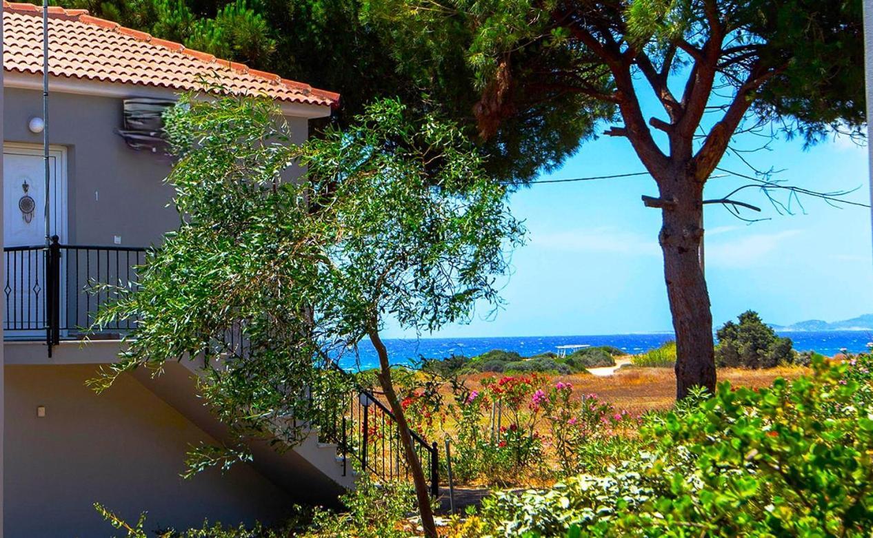 Romanos Beach Villas Екстериор снимка
